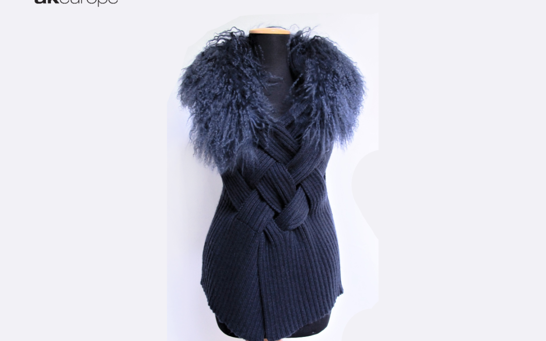 Woman knitwear with fur